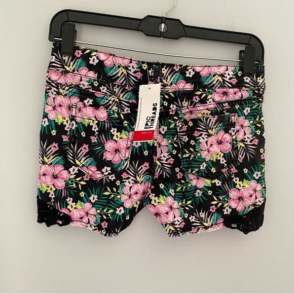 Epic Threads Girls’ Floral Denim Lace Detail Mini Shorts size 12 - Picture 2 of 4